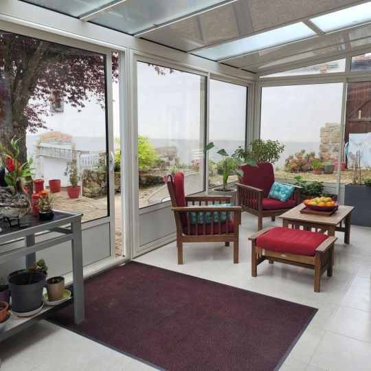  Actu'elles TRANSAC : Maison / Villa | CHAMBOST-LONGESSAIGNE (69770) | 200 m2 | 340 000 € 
