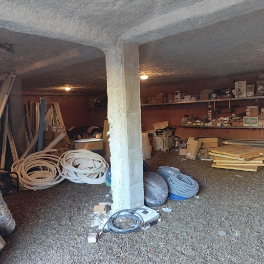  Actu'elles TRANSAC : Garage / Parking | L'ARBRESLE (69210) | 100 m2 | 30 000 € 