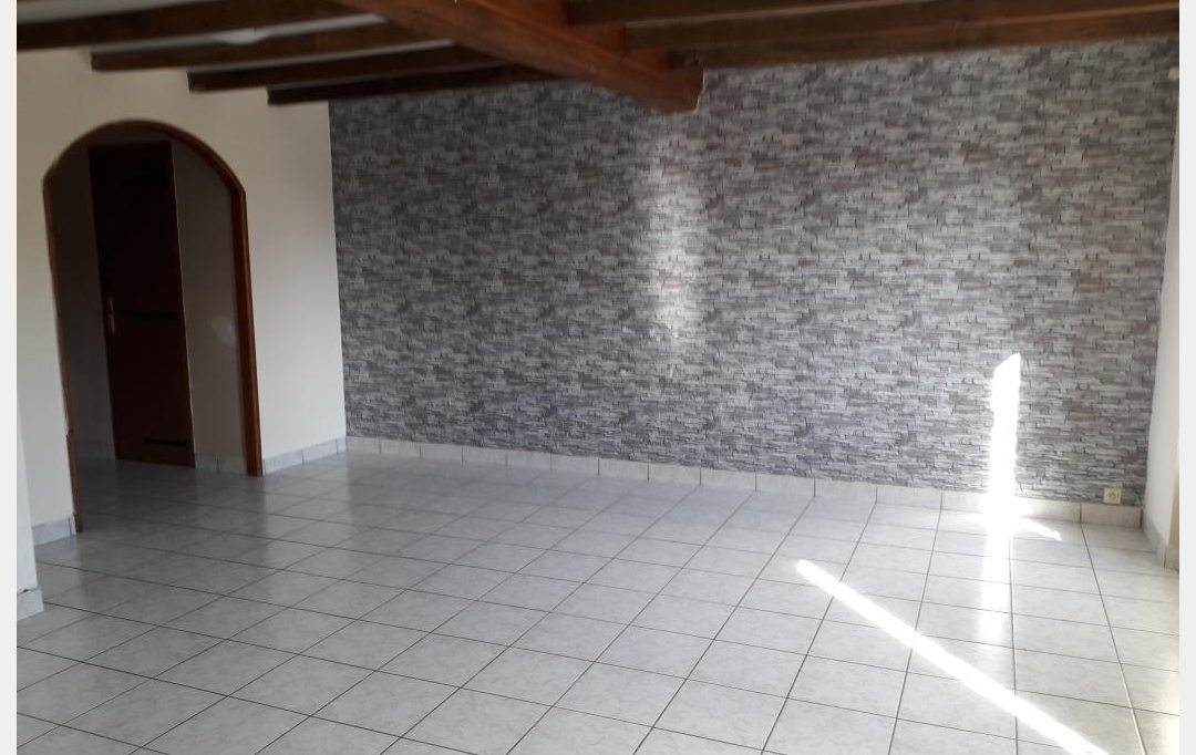 Actu'elles TRANSAC : Appartement | LONGESSAIGNE (69770) | 108 m2 | 520 € 