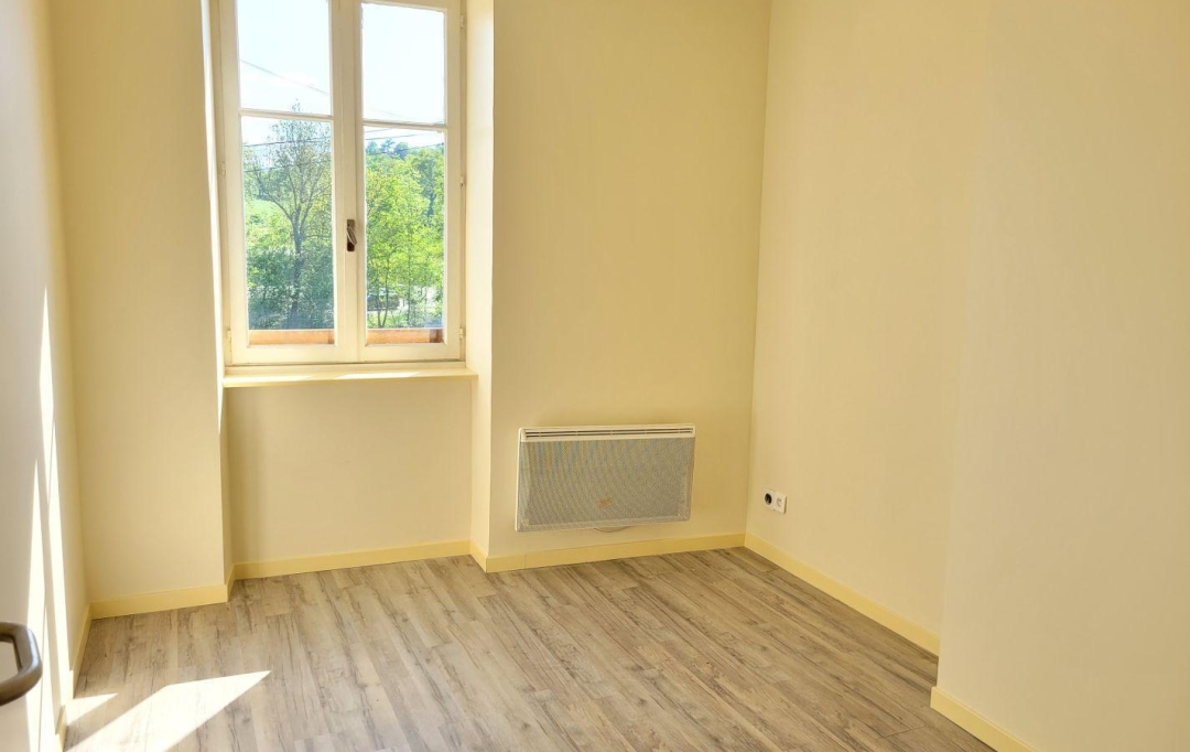 Actu'elles TRANSAC : Maison / Villa | SAIN-BEL (69210) | 76 m2 | 740 € 