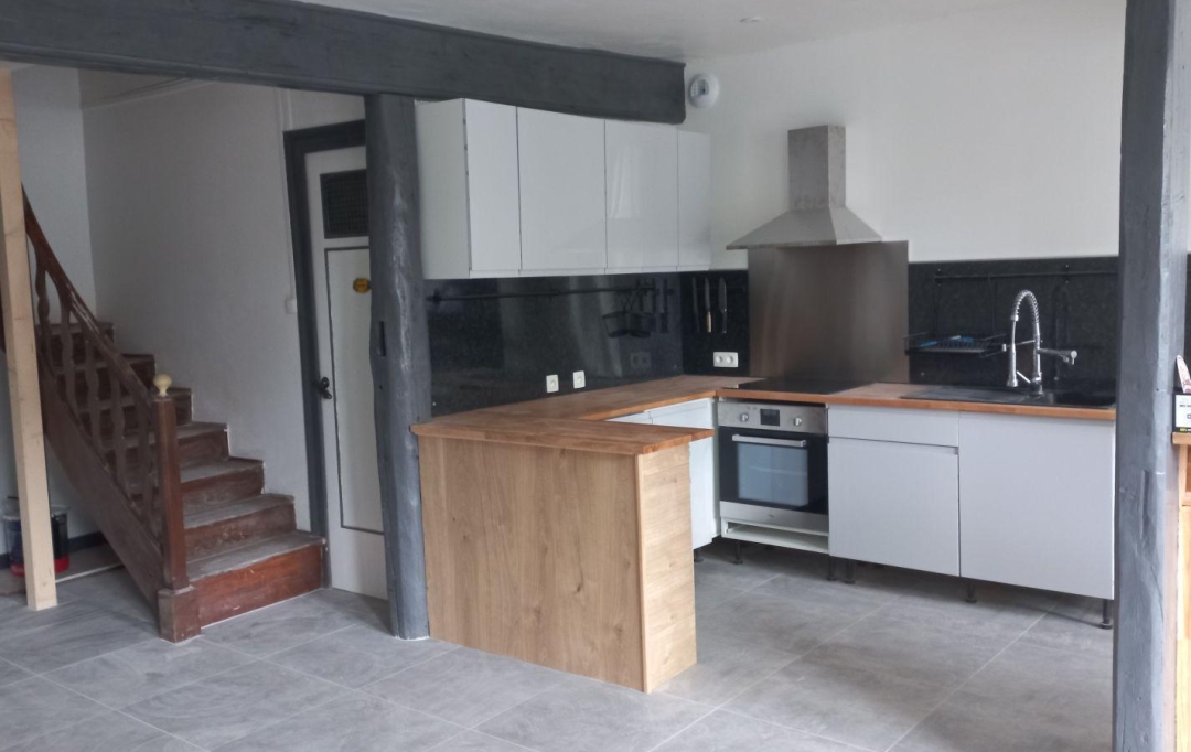 Actu'elles TRANSAC : Maison / Villa | BESSENAY (69690) | 118 m2 | 860 € 