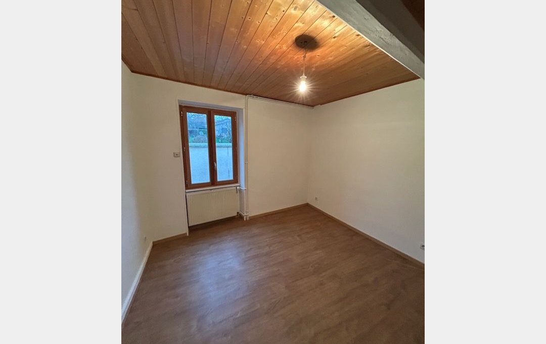 Actu'elles TRANSAC : House | EVEUX (69210) | 65 m2 | 750 € 