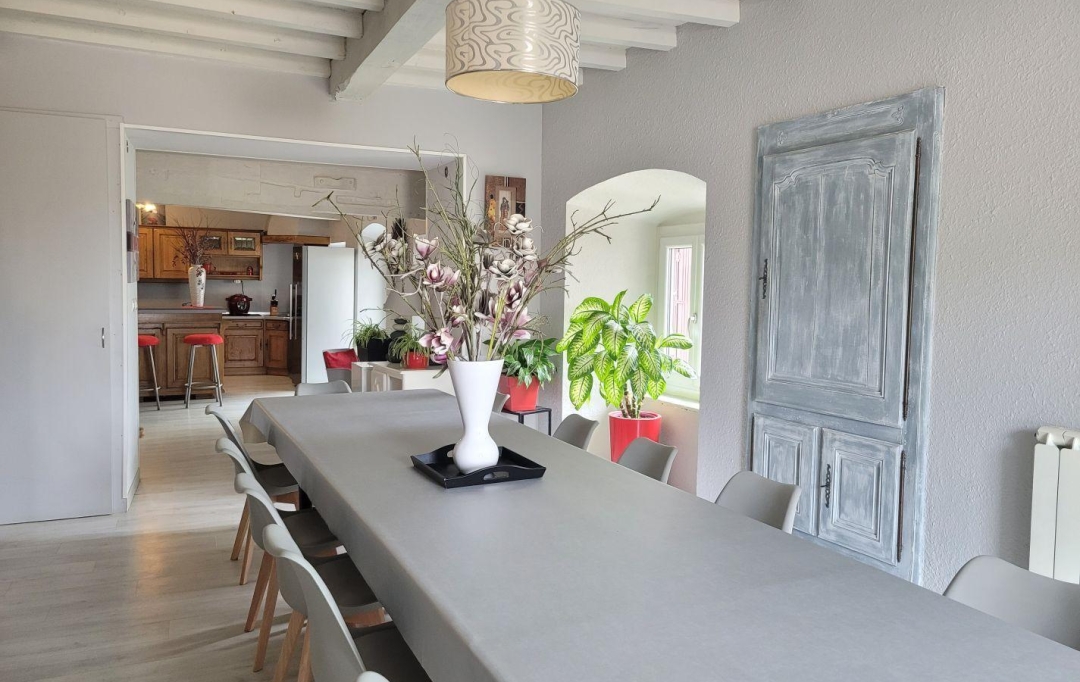 Actu'elles TRANSAC : Maison / Villa | CHAMBOST-LONGESSAIGNE (69770) | 200 m2 | 340 000 € 