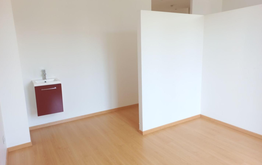 Actu'elles TRANSAC : Local / Bureau | L'ARBRESLE (69210) | 100 m2 | 199 000 € 