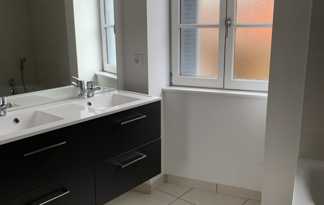 Actu'elles TRANSAC : Immeuble | SAVIGNY (69210) | 103 m2 | 245 000 € 