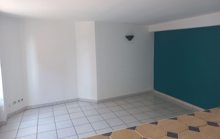 Actu'elles TRANSAC : Appartement | LA TOUR-DE-SALVAGNY (69890) | 46 m2 | 540 € 