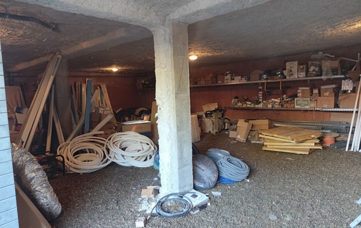  Actu'elles TRANSAC Garage / Parking | L'ARBRESLE (69210) | 100 m2 | 30 000 € 